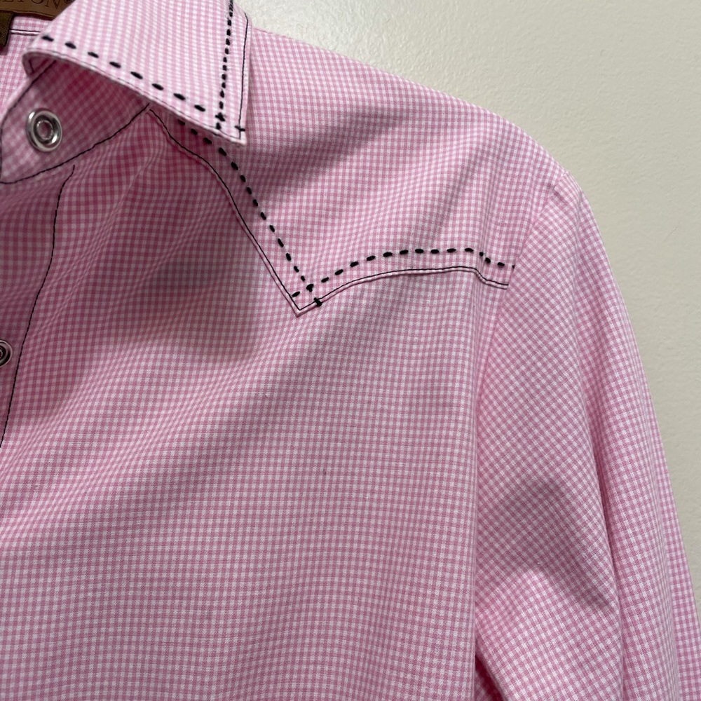 Pendleton Let’er Buck Button Up Top - Picture 2 of 4
